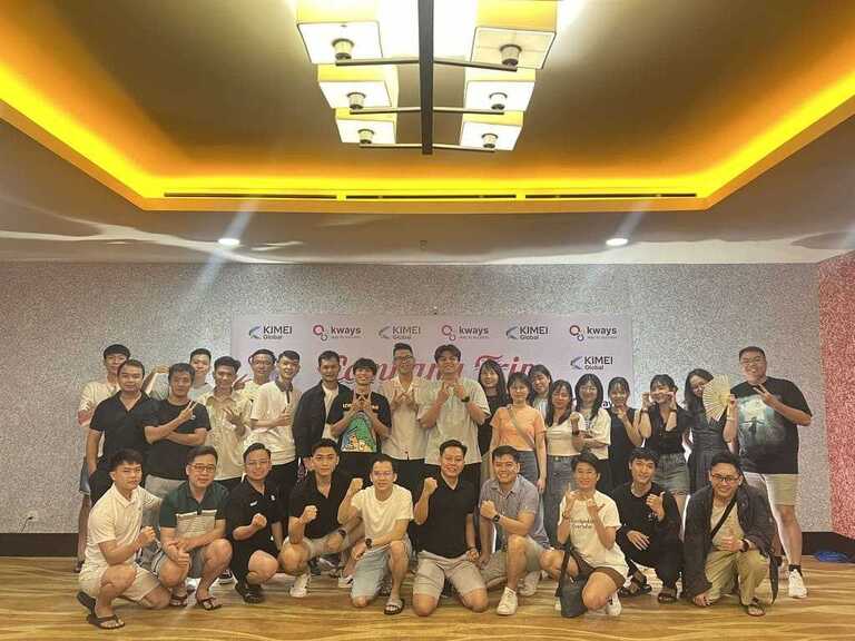 The team gathered for a group photo before the Gala Dinner 2024.